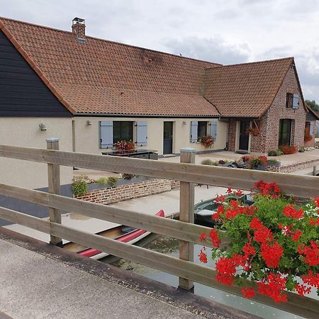 Au Chemin Du Paradis Gite De 10 Personnes 4 Etoiles Saint-Martin-Lez-Tatinghem Exterior photo